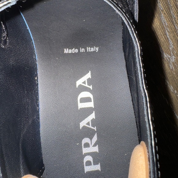 Shiny P Loafers. Black. Size 38. Excellent Condition. Work once. - Picture 5 of 8